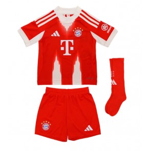 Bayern Munich Kim Min-jae #3 Hjemmebanetrøje Børn 2025-26 Kortærmet (+ Korte bukser)